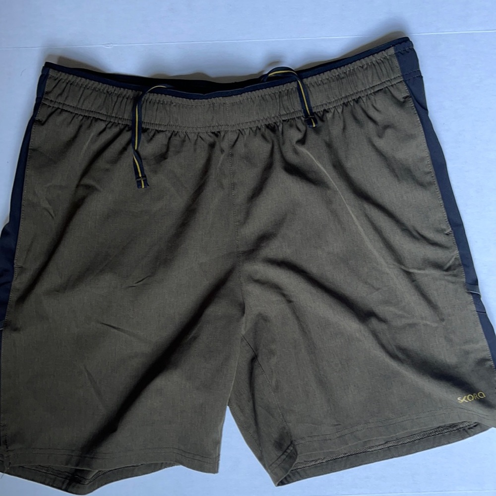 Dark green athletic shorts (Large)
